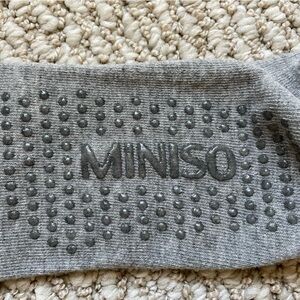 2 Pair Miniso Grippy Toe Socks